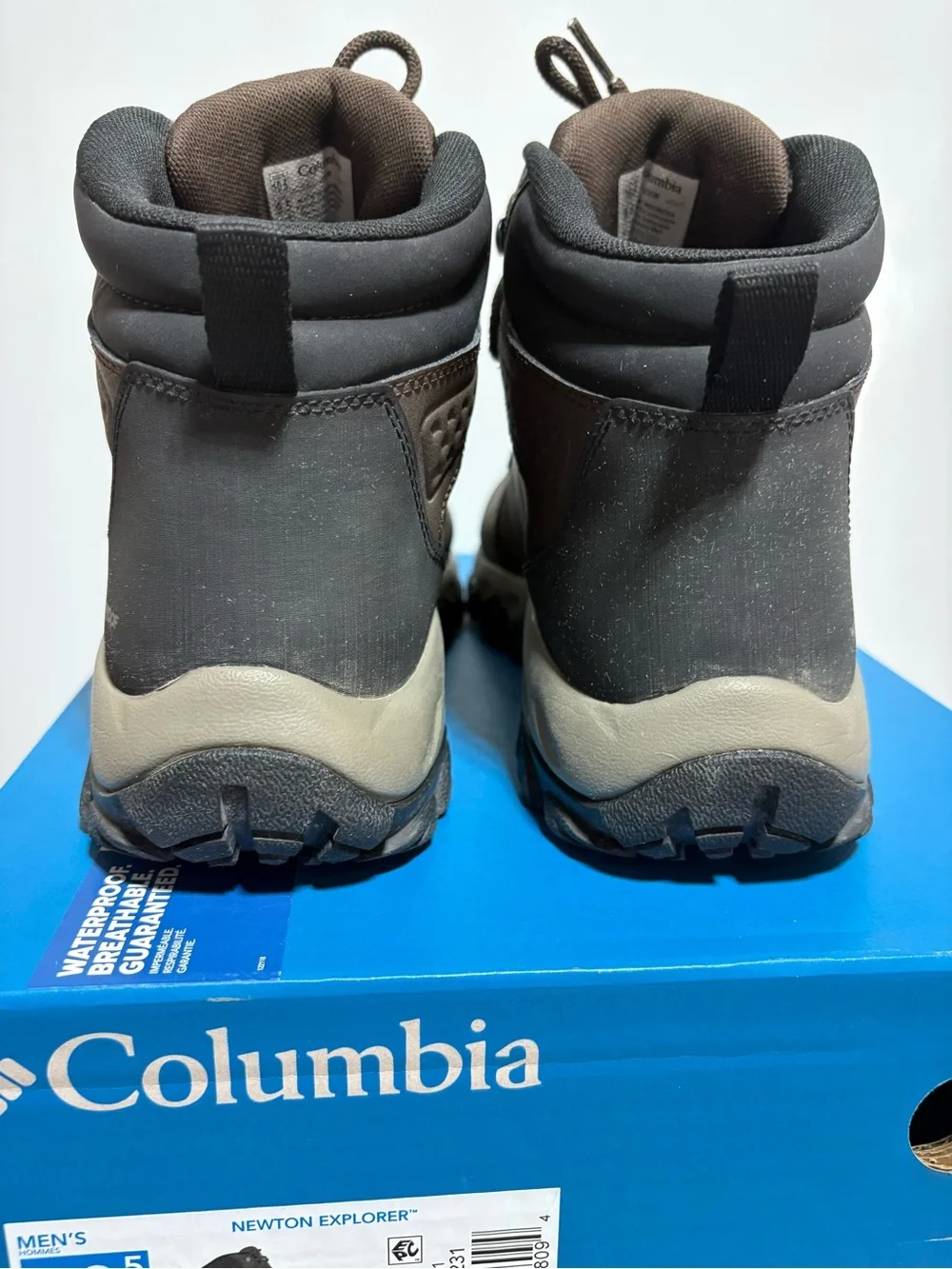 Columbia Men's Newton Explorer Waterproof Hiking Boots in Brown  size 10.5
